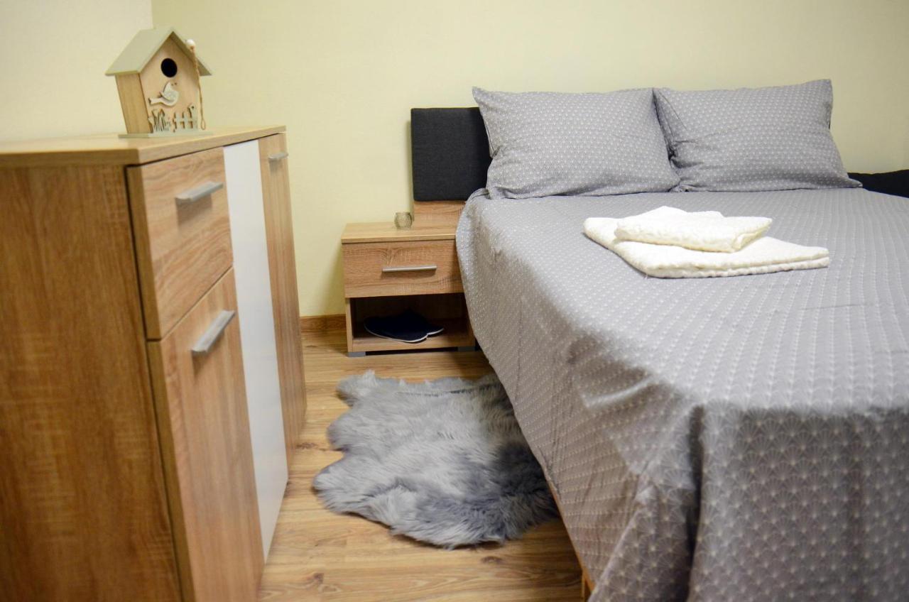 Private Apartment In The City Centre. Oradea Ngoại thất bức ảnh